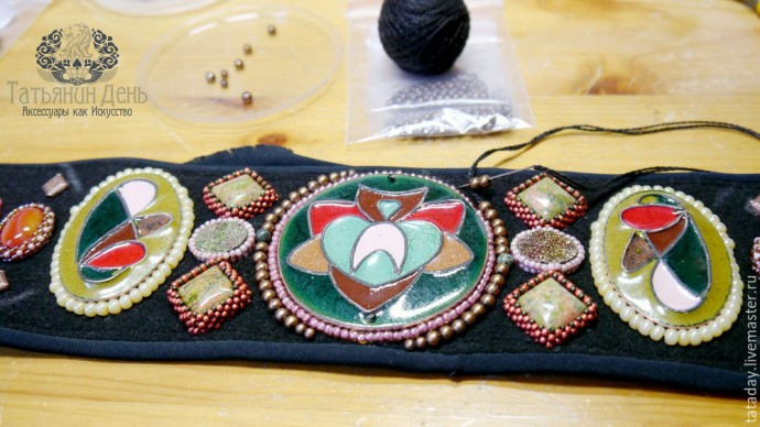 Создаем пояс с бисерной вышивкой: часть 4