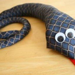 Змея из галстука