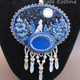 ​Кулон "Заледеневшее озеро": вышивка гладью и бисером, часть 2