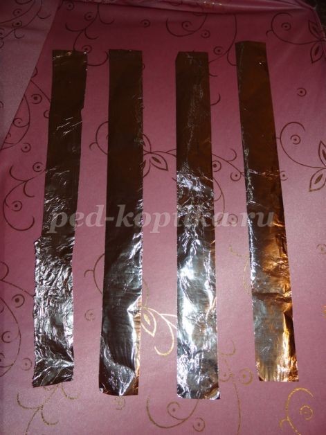 ​Праздничный подсвечник из фольги: часть 1