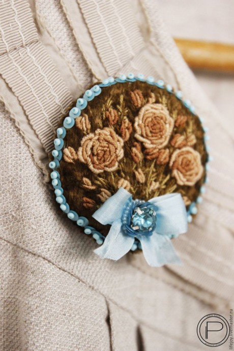 Вышиваем брошь нитками, бисером и пайетками: часть 4