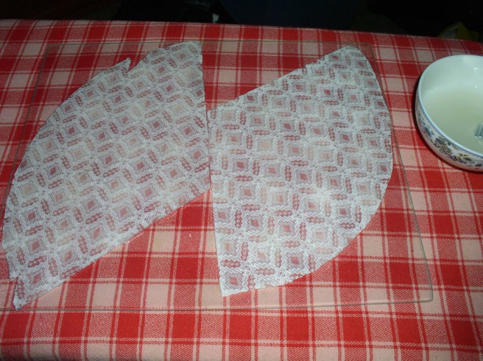 Как сшить ажурные ёлочки из кружева