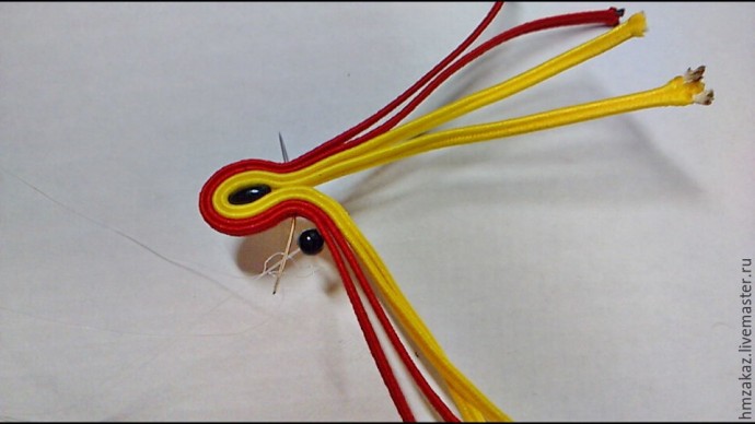 ​Сутажная брошь по мотивам русских узоров и орнаментов: часть 1