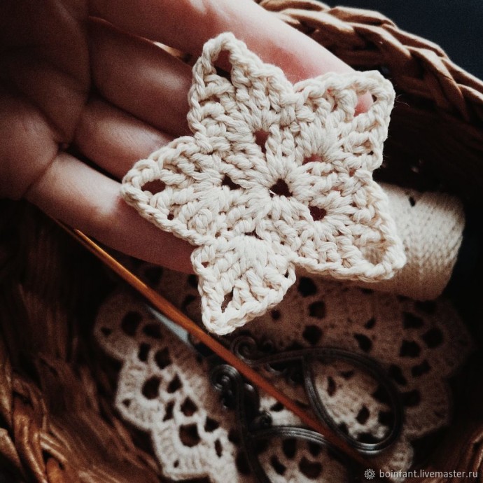 Вязаная звёздочка
