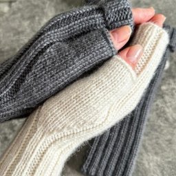 Митенки спицами резинкой 2 на 2