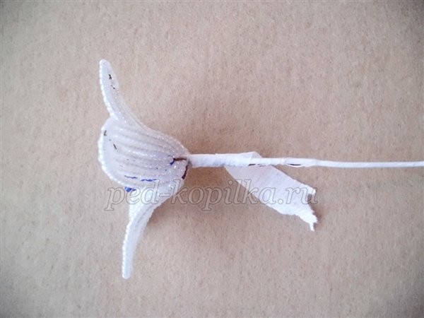 Цветы из бисера "Чудная фантазия": часть 2