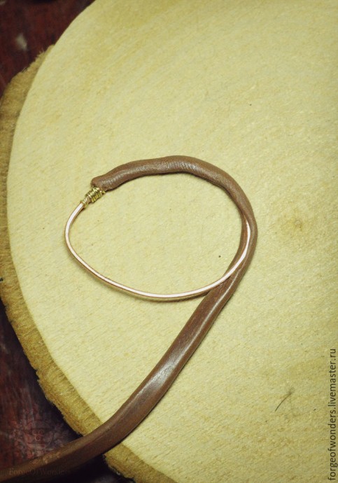 Кулон в эко-стиле с лесными грибочками из полимерной глины Кулон в эко-стиле с лесными грибочками из полимерной глины