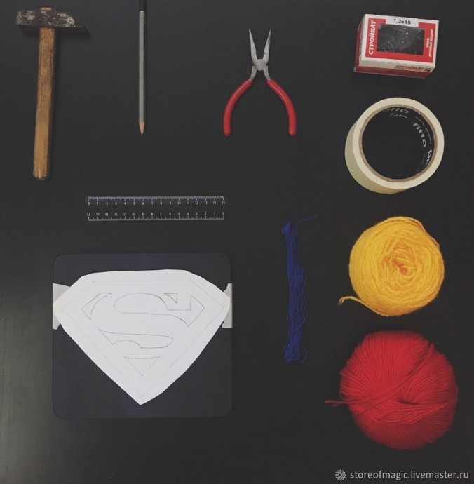 Познаём тонкости String Art на примере эмблемы Супермена