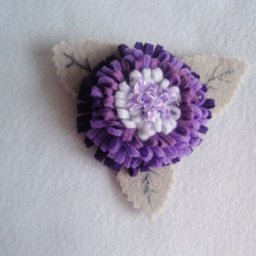 Две яркие цветочные броши за час: часть 1