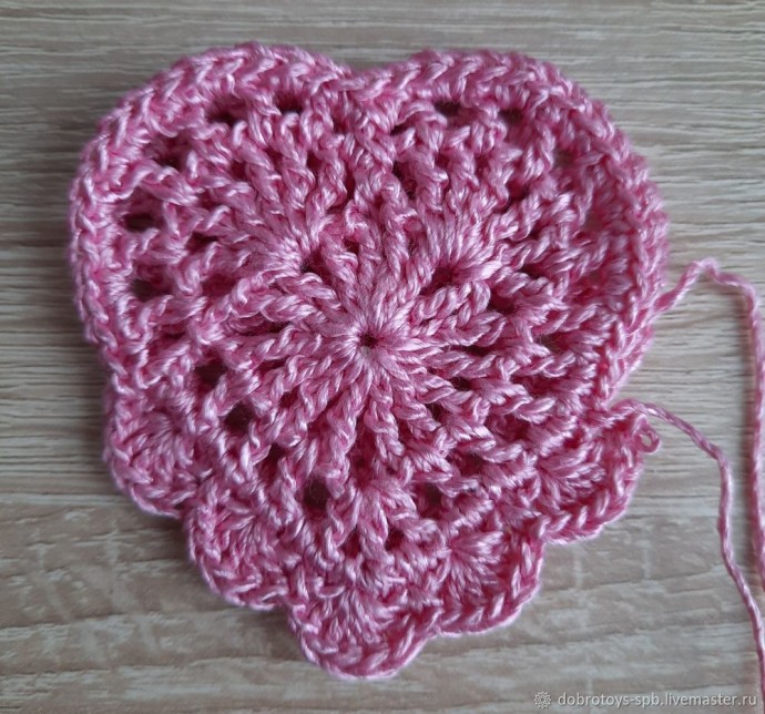 Делаем закладку в виде сердца