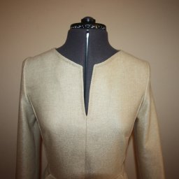 Обработка обтачкой горловины с разрезом в шве