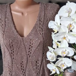 Красивый узор с листьями