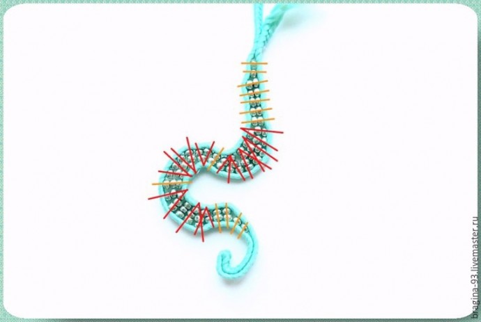 ​Создаем брошь в виде осьминога: часть 2