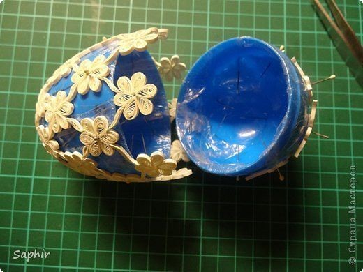 Ажурные яйца в технике квиллинг