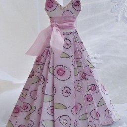 ​Открытка любимой подруге с платьем