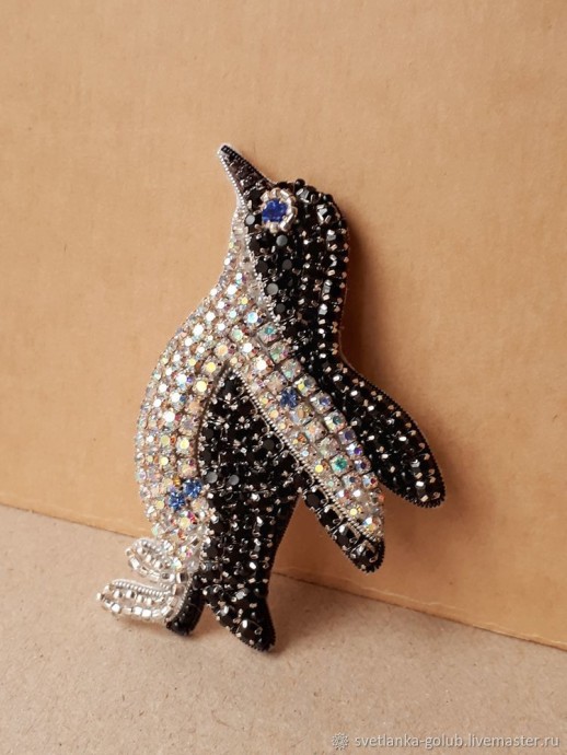 Вышиваем искрящуюся брошь "Пингвин": часть 1