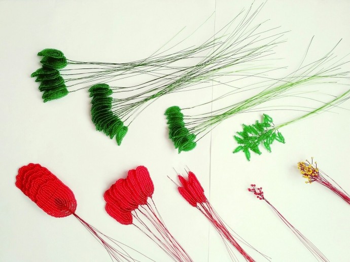 ​Гибискус из бисера