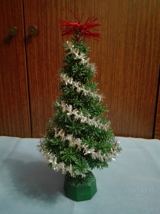 ​Ёлочка из бисера и рубки