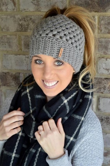 Интересный вариант шапочки: и сбоку бантик Интересный вариант шапочки: и сбоку бантик