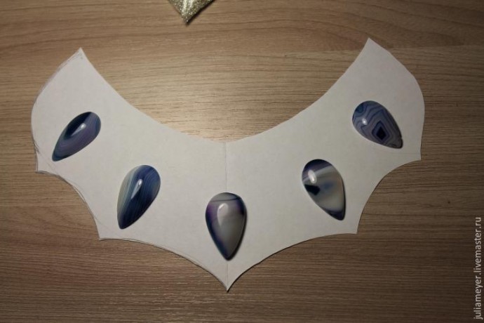 ​Вышиваем шикарное колье "Зазеркалье": часть 1