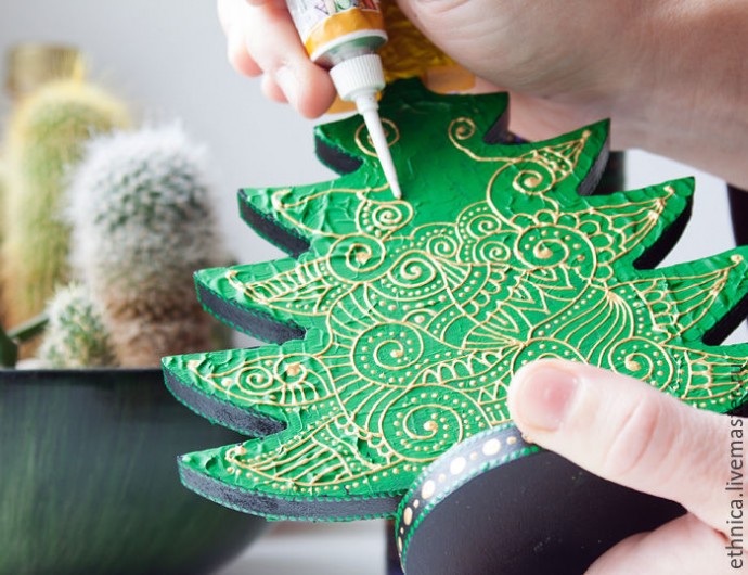 Мастер-класс по росписи новогодней ёлочки в стиле мехенди Мастер-класс по росписи новогодней ёлочки в стиле мехенди