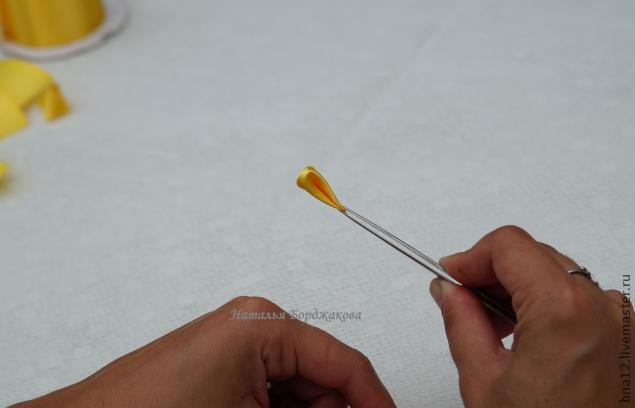 Узкий лепесток в технике канзаши: часть 3