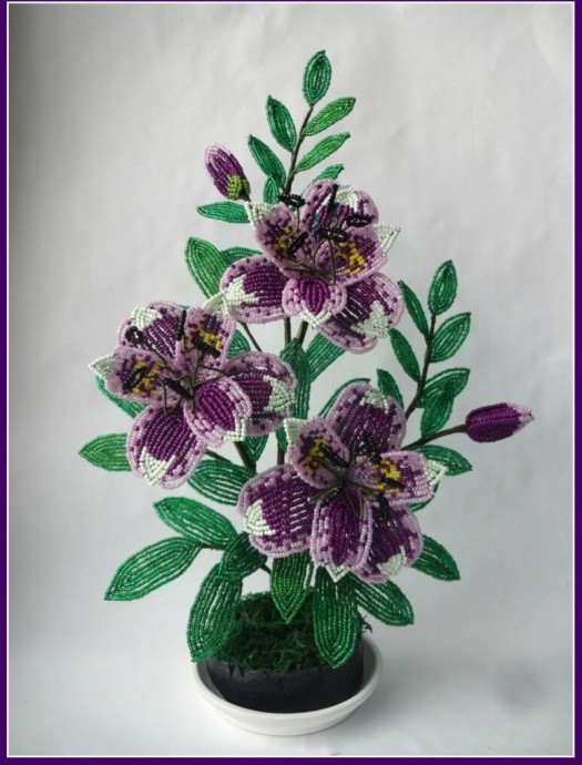 ​Альстромерия из бисера