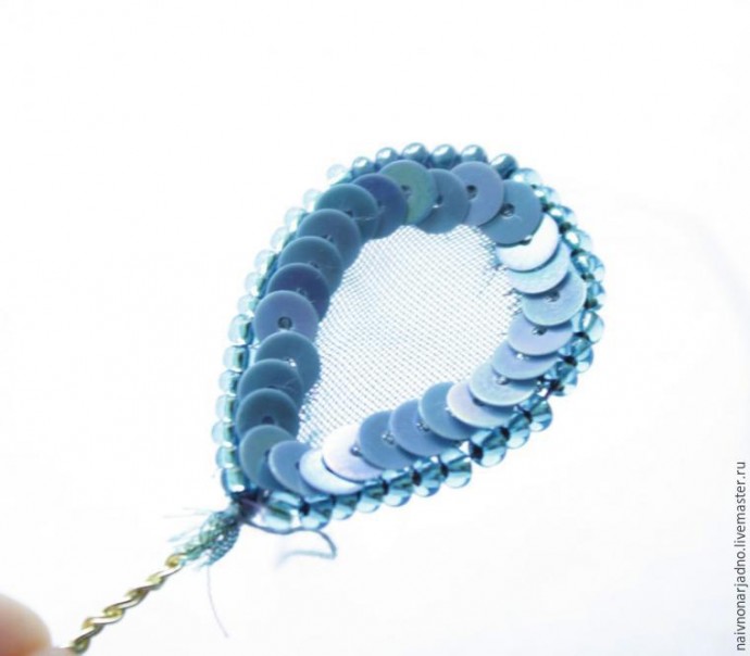 Вышиваем брошку "Свинка Пеппа": часть 4