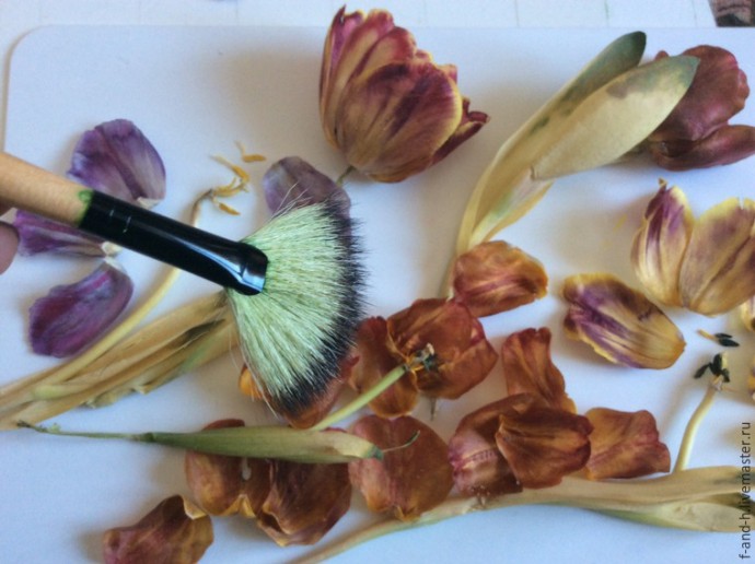 ​Как своими руками сделать "бейджики" для хранения сухих цветов: часть 2