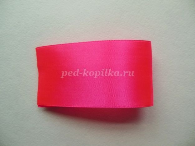 Бантики из атласной ленты: часть 1