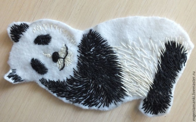 Преображаем вязаный джемпер очаровательной пандочкой: часть 2 Преображаем вязаный джемпер очаровательной пандочкой: часть 2