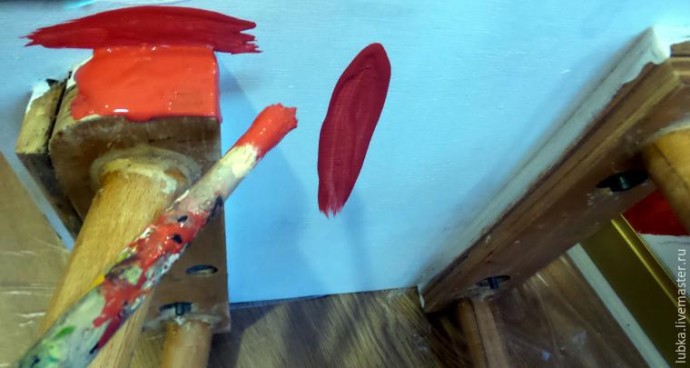 Расписываем стульчик в стиле "Алиса в стране чудес": часть 2