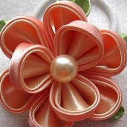 Создаем резиночку для волос в технике канзаши: часть 3