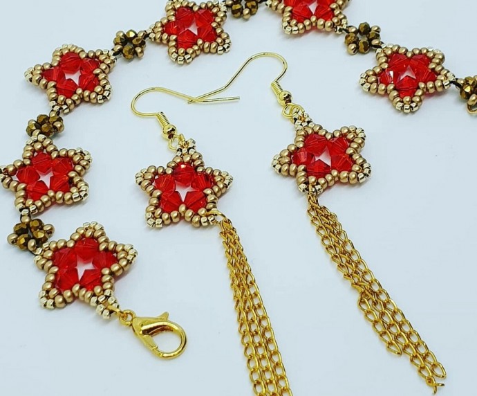 ​Звёздочка из бисера и биконуса