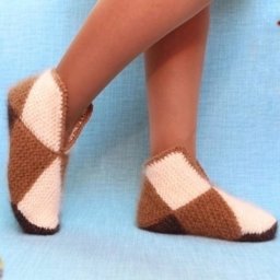 ​Домашние тапочки из квадратов