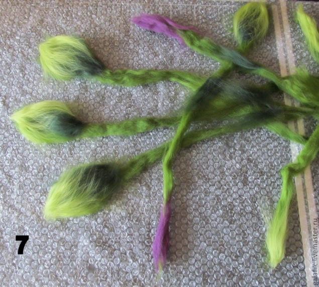 ​Валяное колье или шарф с цветами: часть 1