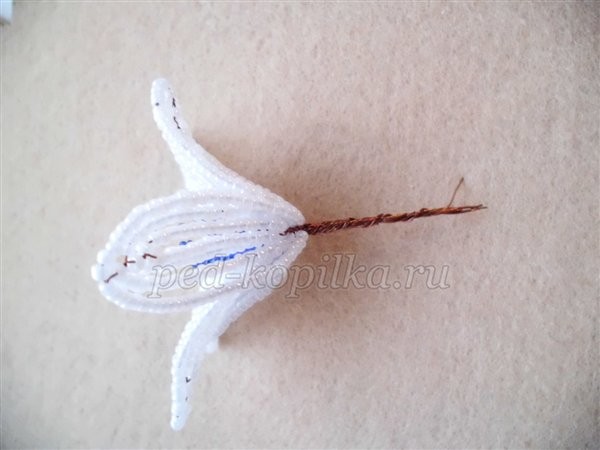 Цветы из бисера "Чудная фантазия": часть 2