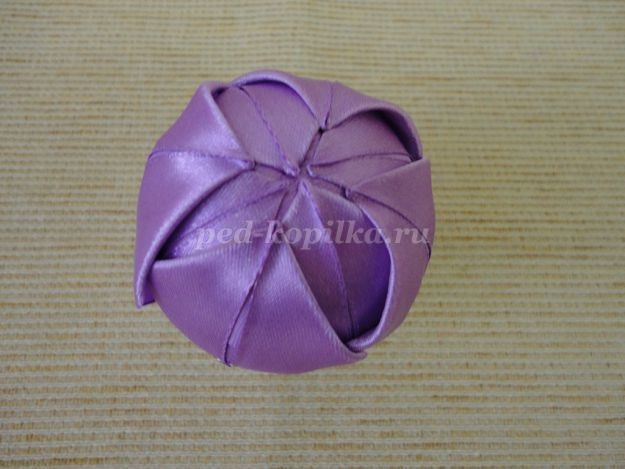 Фантазийный цветок из атласных лент: часть 2 Фантазийный цветок из атласных лент: часть 2