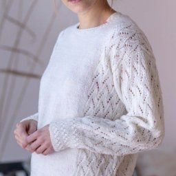 ​Интересный джемпер спицами