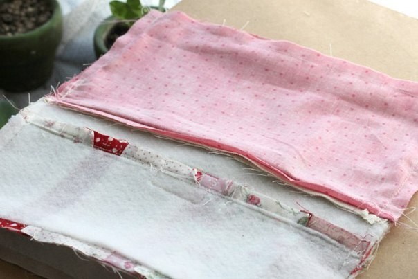 Яркая косметичка