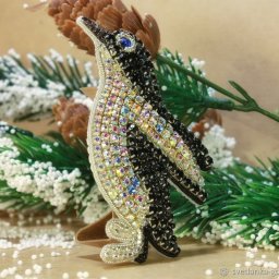 Вышиваем искрящуюся брошь "Пингвин": часть 2