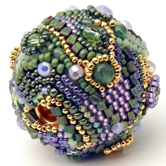 Потрясающе красивые оплетенные бусины