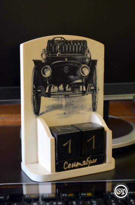 ​Вечный календарь настольный: мастер-класс по вживлению лазерной распечатки в дерево, часть 1