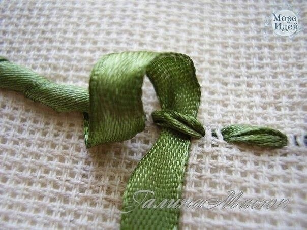 Вышивка лентами: гepбера Вышивка лентами: гepбера