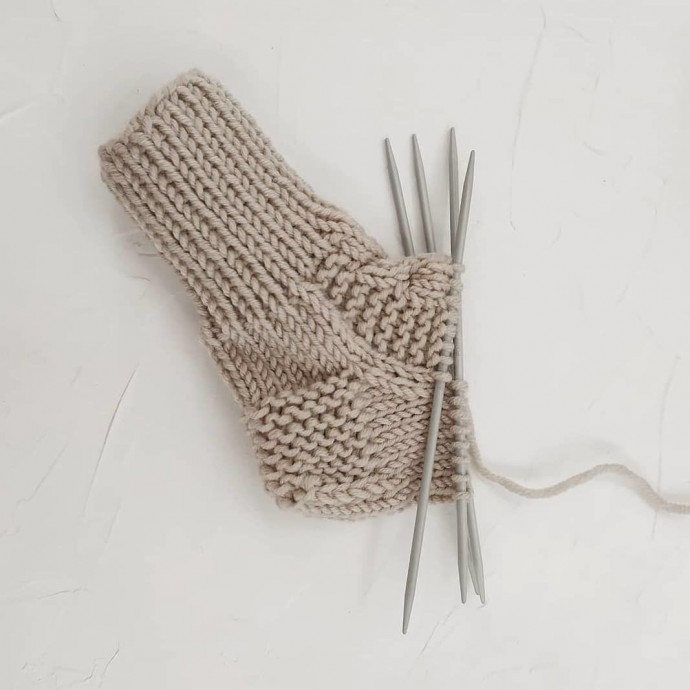 ​Носочки на спицах