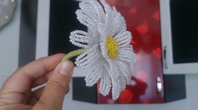 ​Ромашка из бисера