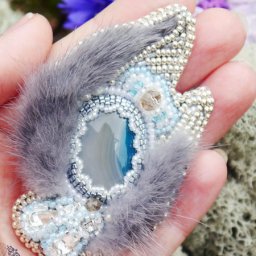 Создаем шикарную зимнюю брошь с мехом: часть 1