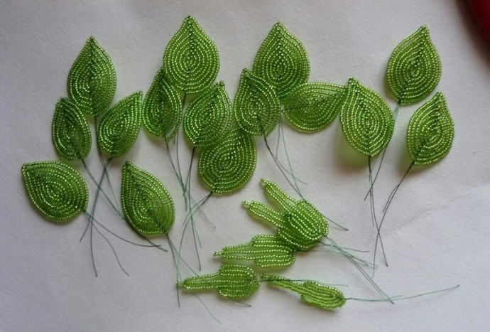 Роза из бисера: мастер-класс​