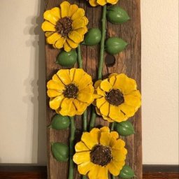 Красочные картины из шишек