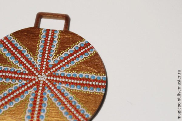 Мастер-класс по точечной росписи новогодних подвесок: часть 1 Мастер-класс по точечной росписи новогодних подвесок: часть 1